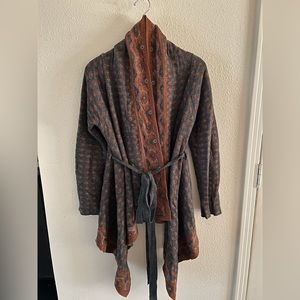 Field and Flowers Sweater size L